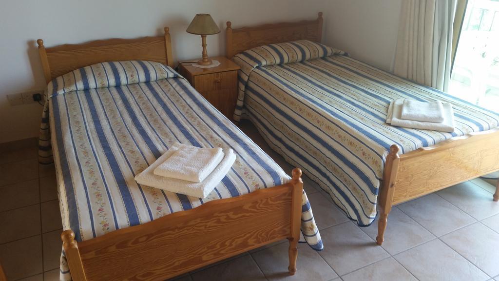 Pissouriana Hotel Apartments Luaran gambar