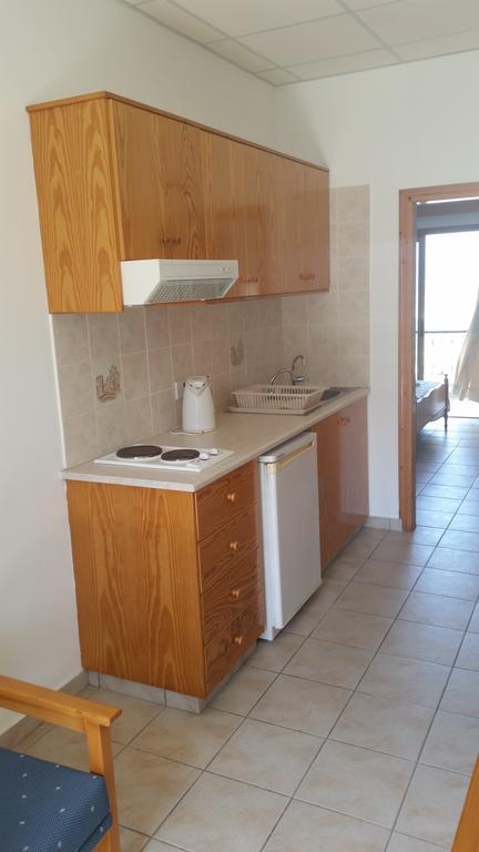 Pissouriana Hotel Apartments Luaran gambar
